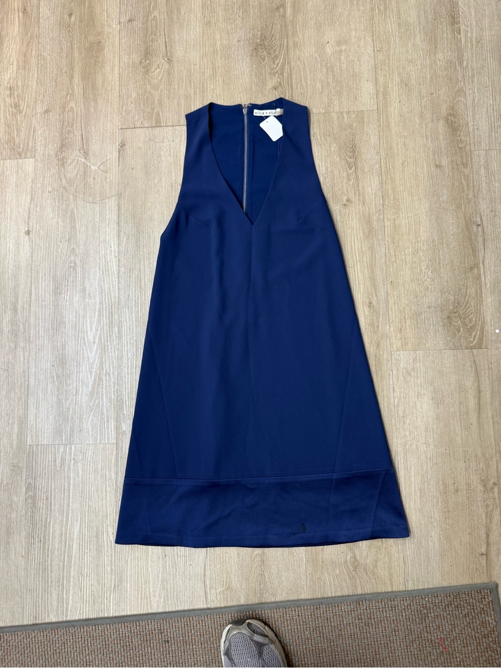 Alice + Olivia Navy Blue Trapeze Daralee Dress Size Small